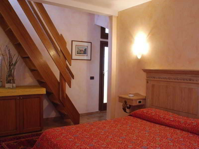 Daplace - Antica Casa Coppo Венеция Номер фото
